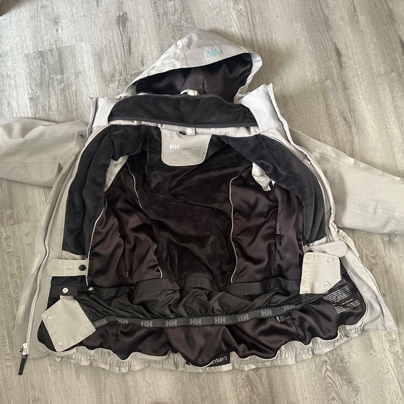 Helly Hansen Winter Coat/Ski Coat XS Cloud Grey - Picture 3 of 11